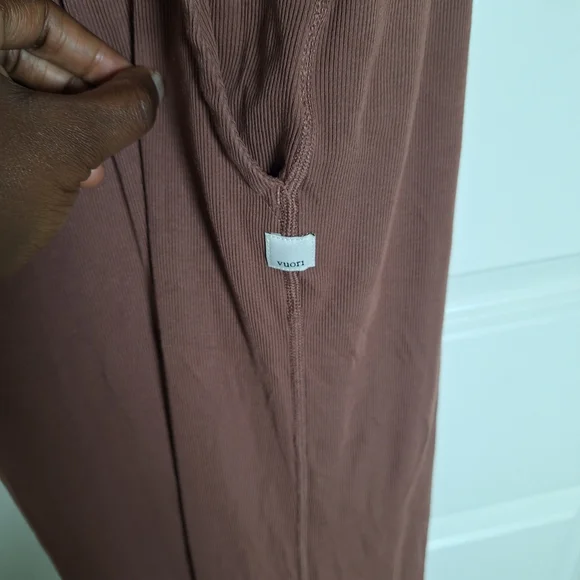 Vuori Lux At Ease Women's Jumpsuit Size Medium - Picture 3 of 5